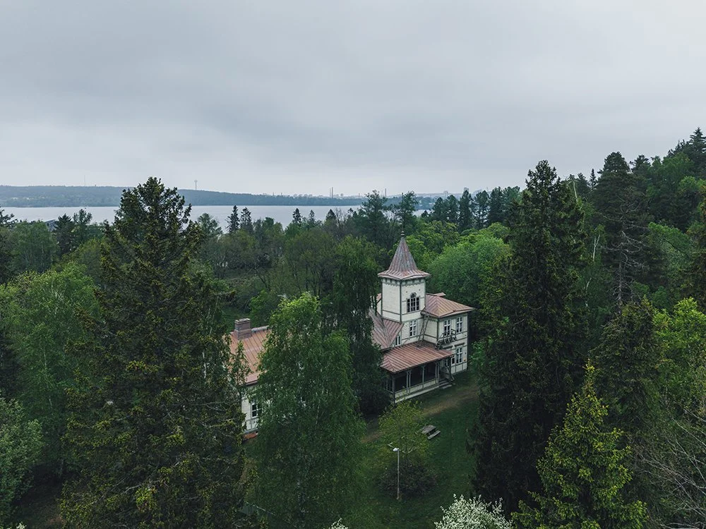 Kaunis huvila Härmälässä. Valokuvia Lepolan huvilasta