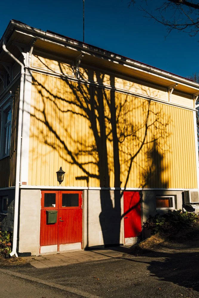 Keltainen talo Mäkikadulla Pispalassa