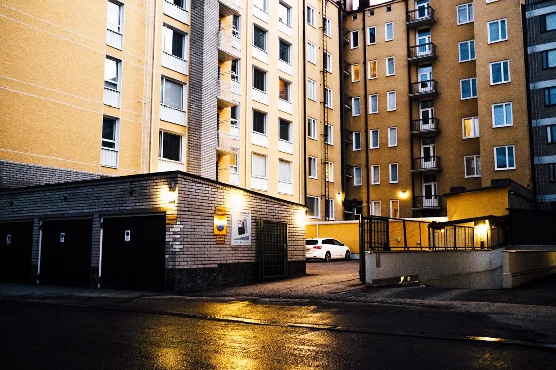 Valokuvia Kaakinmaalta. Mäntykatu