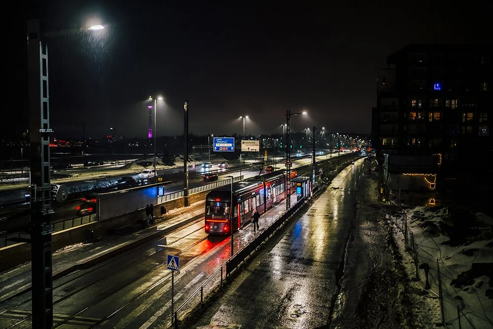 Ratikka Sanlahden pysäkillä