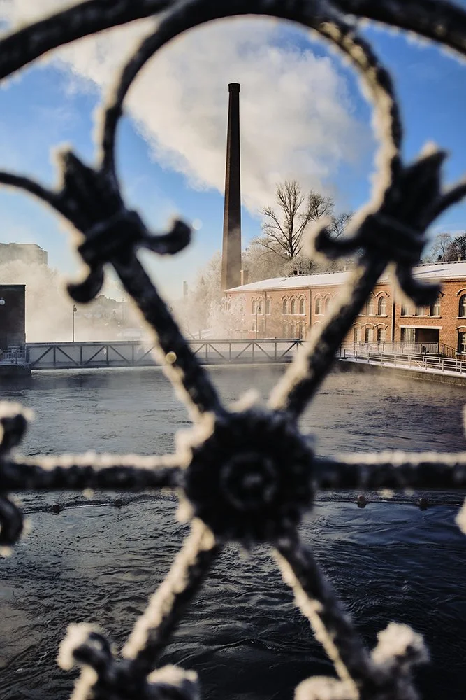 Valokuvia Satakunnansillalta. Talvi Tampereella