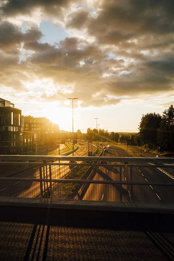 Aurinko laskee Santalahdessa