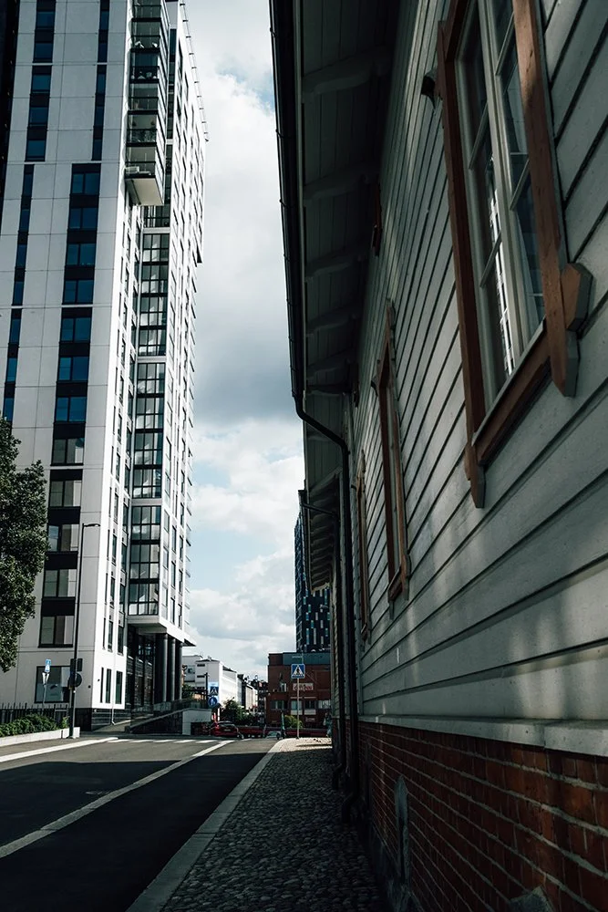 Tamperekuvia - Ylös.jpg