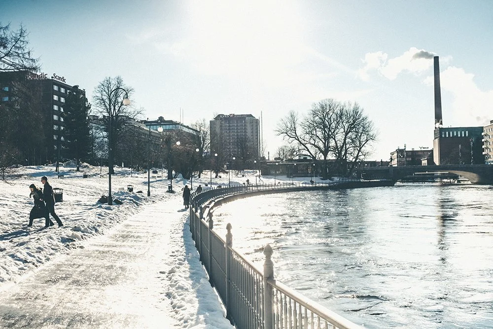 Valokuva Talvesta Koskipuistossa