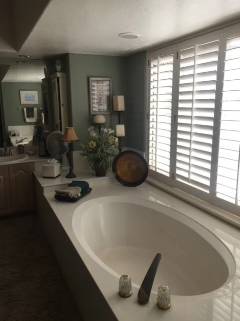BEFORE - Built in Standard Builder Tub