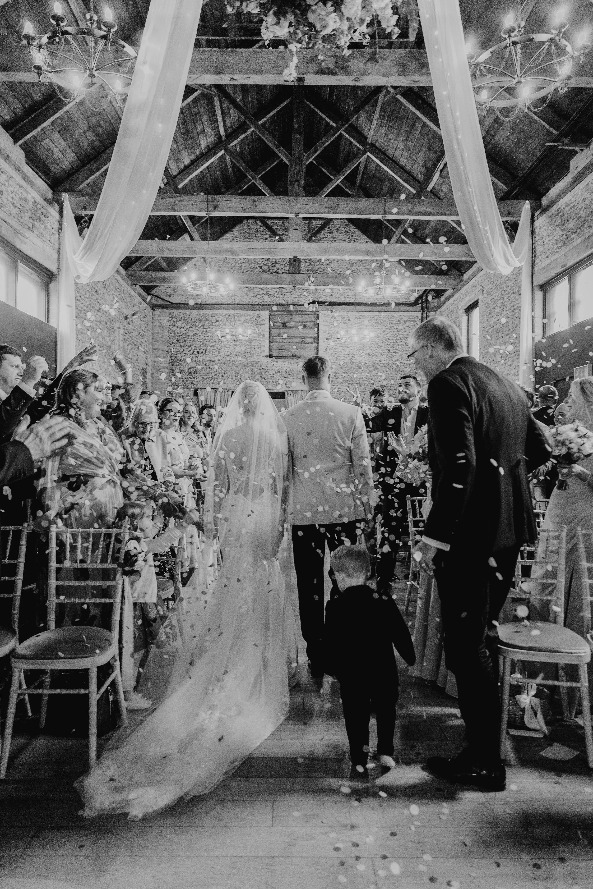 Charlotte + Stu 24bw.jpg