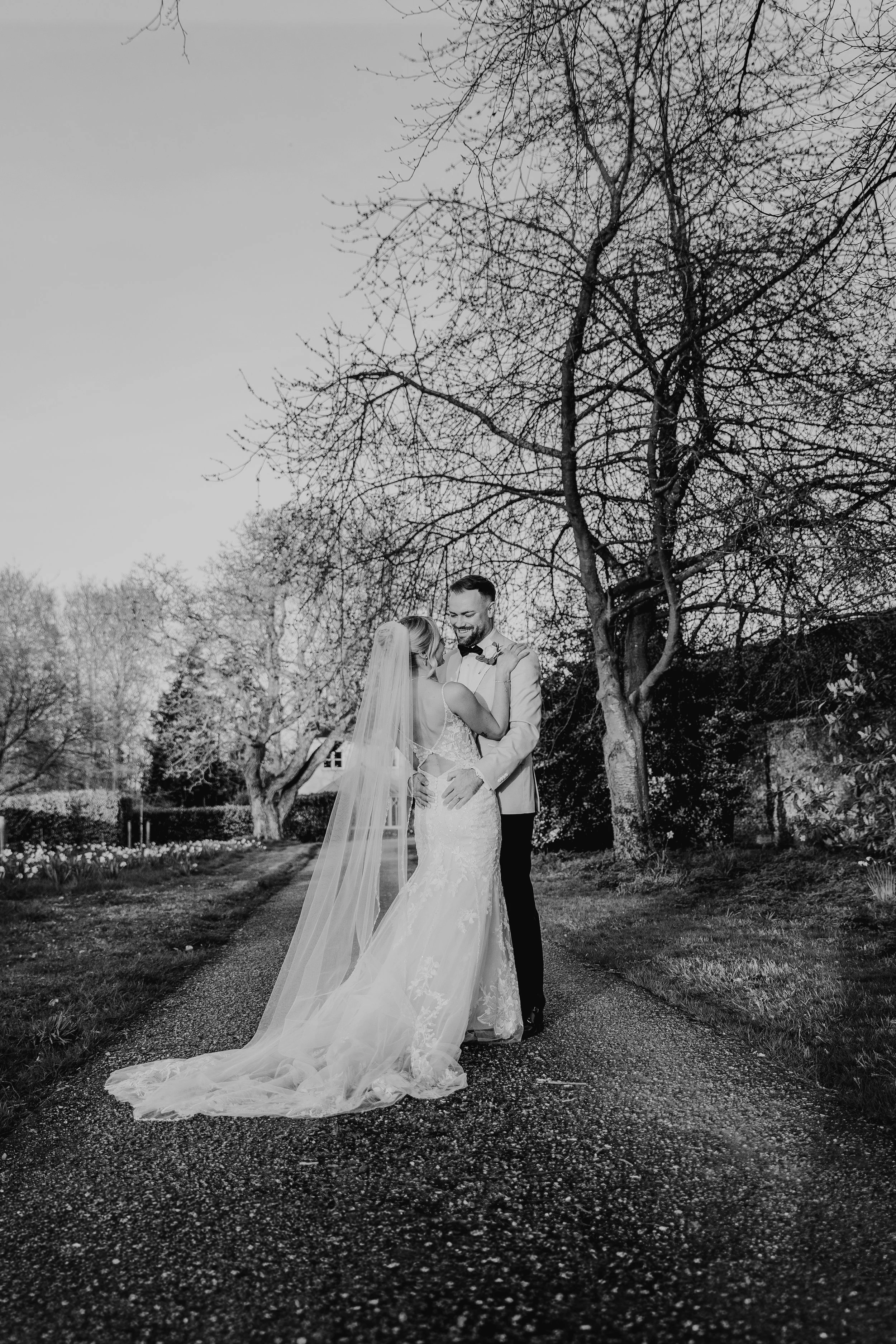Charlotte + Stu 36bw.jpg