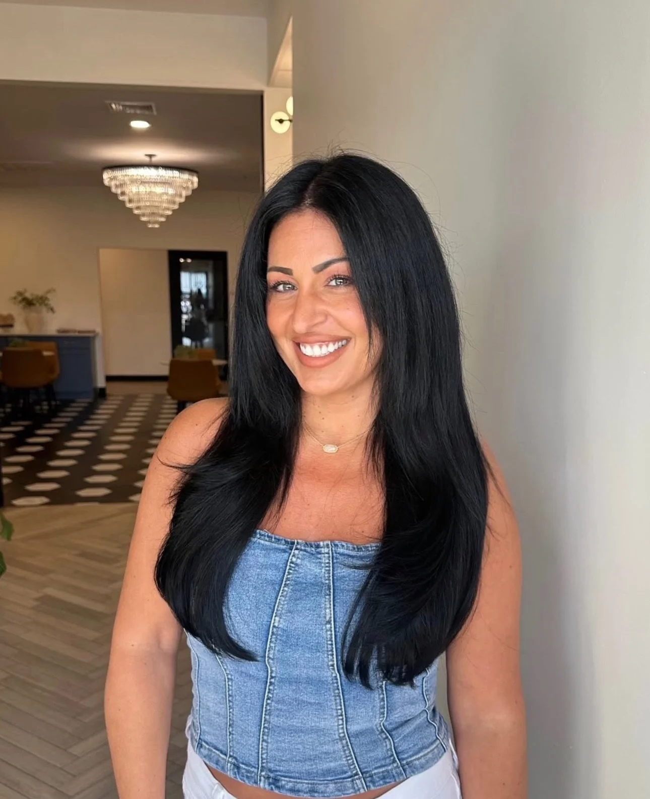 🔂 Repost @letstalkhairlounge 

3 packs of jet black perfection by Julia 🖤

There&rsquo;s something about Julia&rsquo;s work that makes you instantly feel hotter, more put together, and ready for the weekend, babyy!! 🪩✨

Work like this is being cre