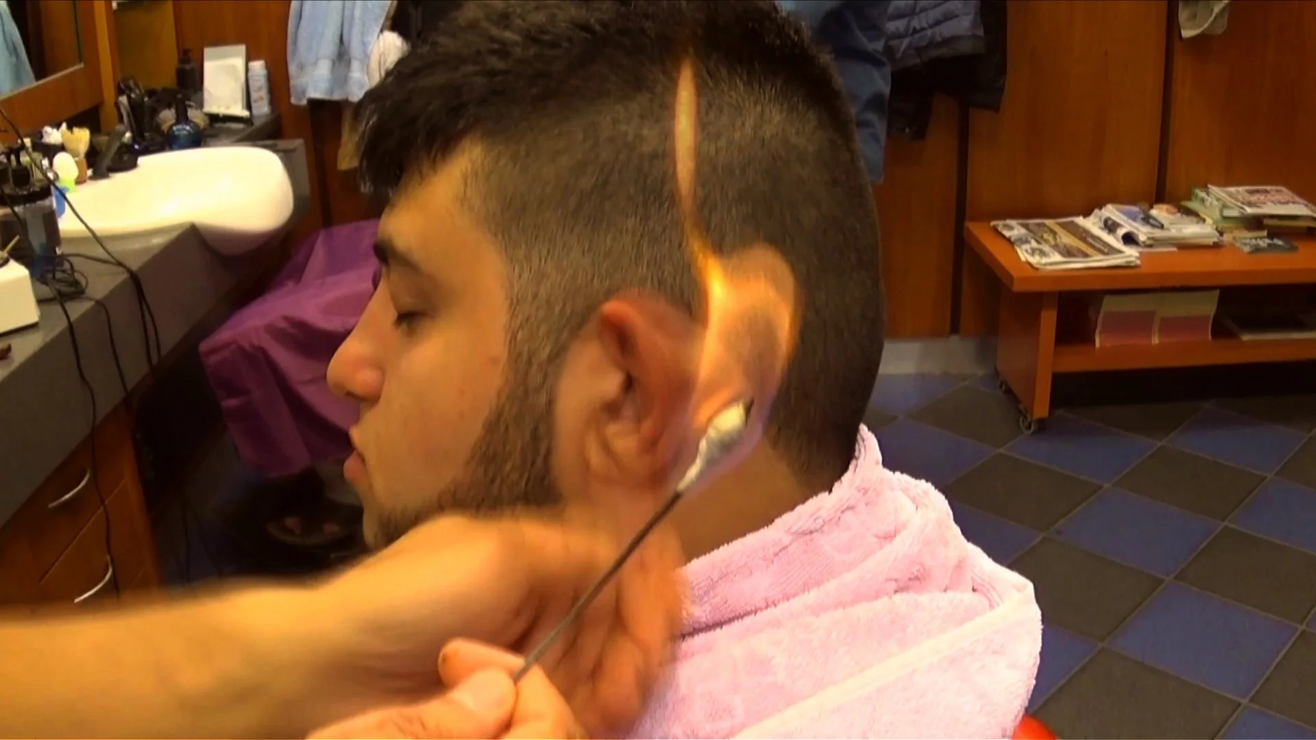 Haarwerke - Still7.jpeg