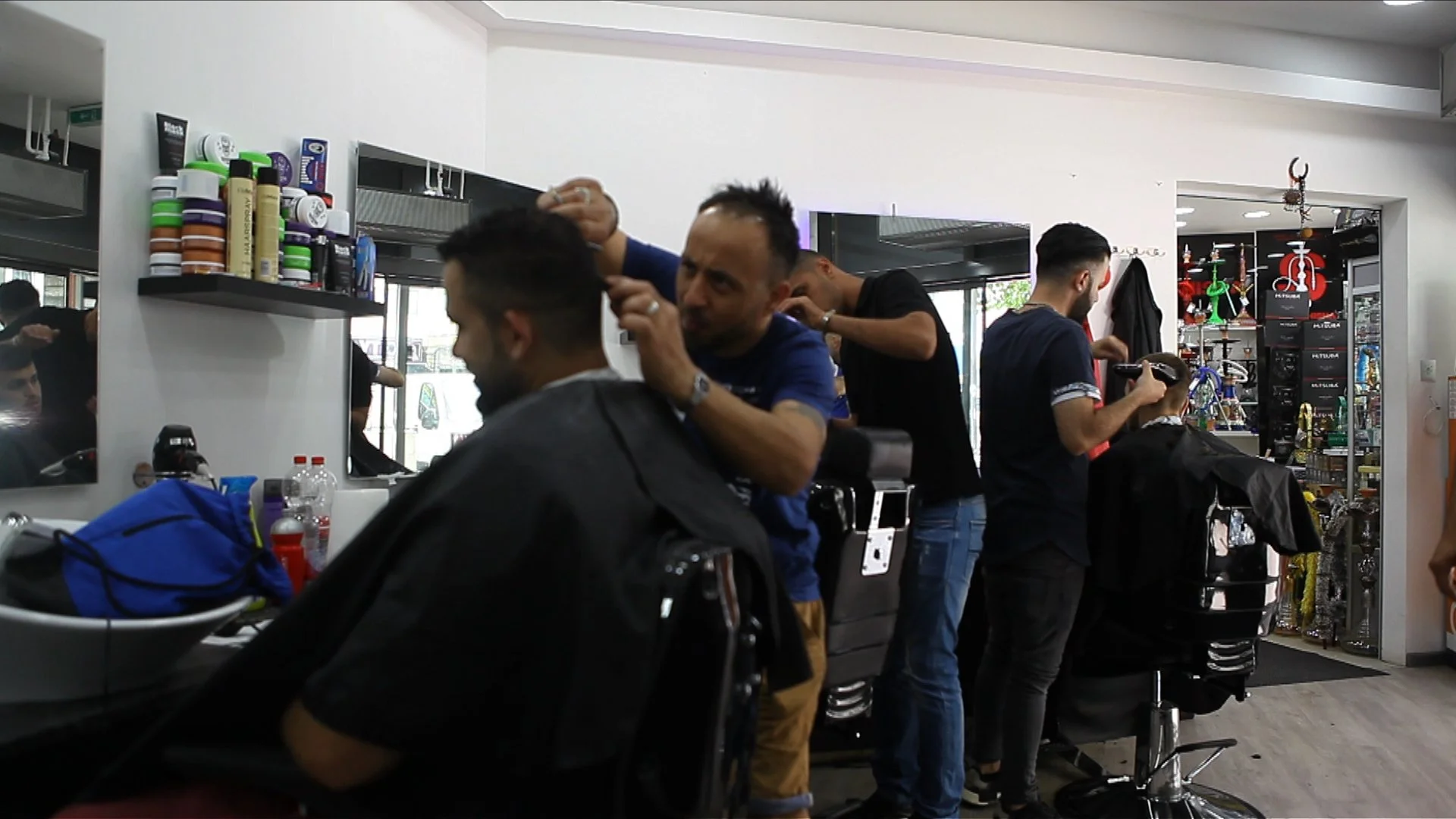 Haarwerke - Still3.jpeg