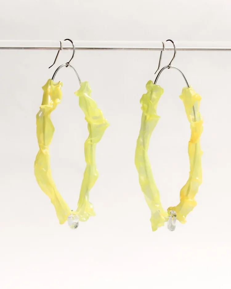 hook+earrings+-+straw+&+glass-5977-2.webp