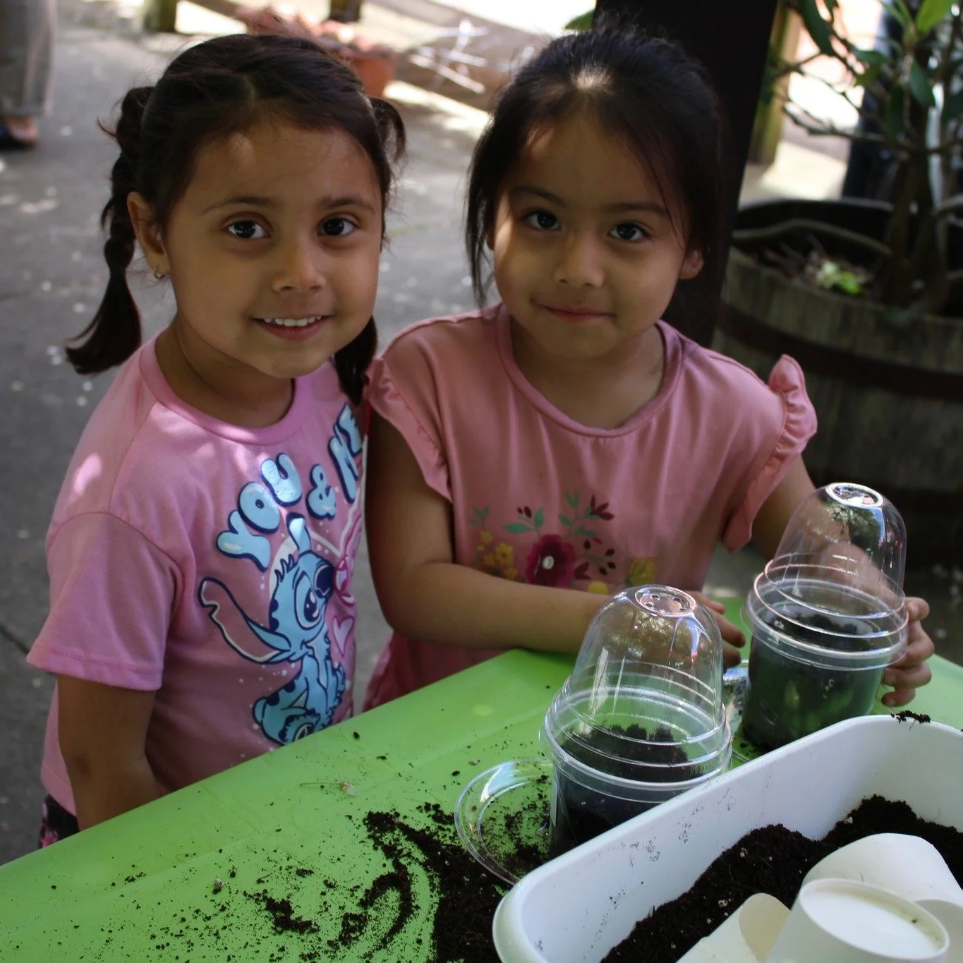 Happy FriYAY! 🌱☀️

Students from Classrooms 9, 10 &amp; 11 in Gloucester partnered with our friends at Element Care yesterday to plant seedlings together. 

It was a beautiful morning, and everyone had a wonderful time!

#HappyFriYAY #pathwaysforchi