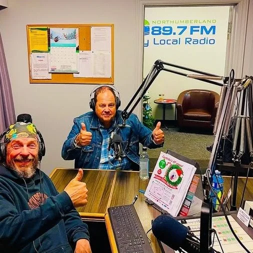 Great night with radio host Douglas Macbain... can't wait to do it again Yee haa Thanks so much for listening 89.7 FM