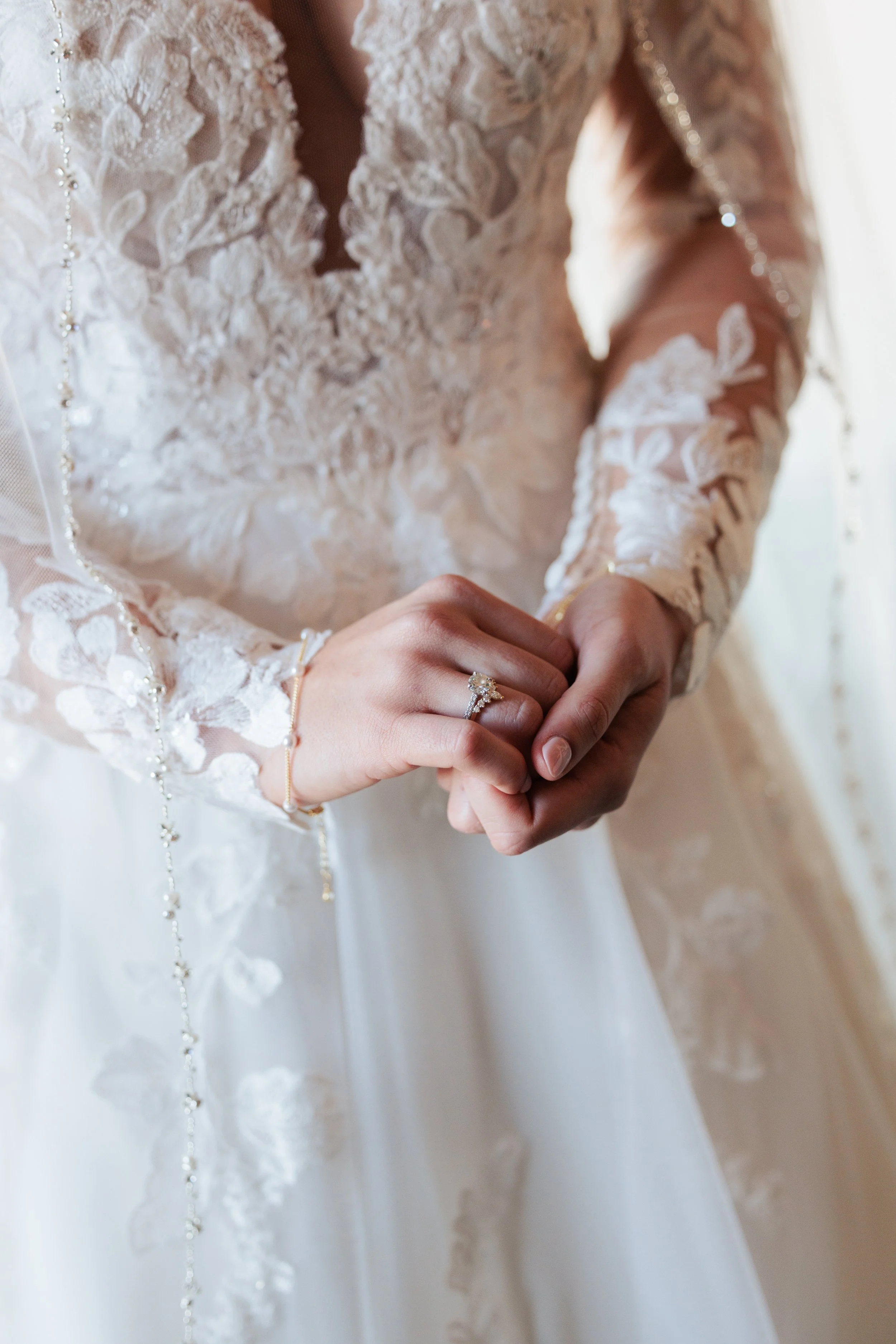 KenzieNickGettingReady-0165 (1).jpg