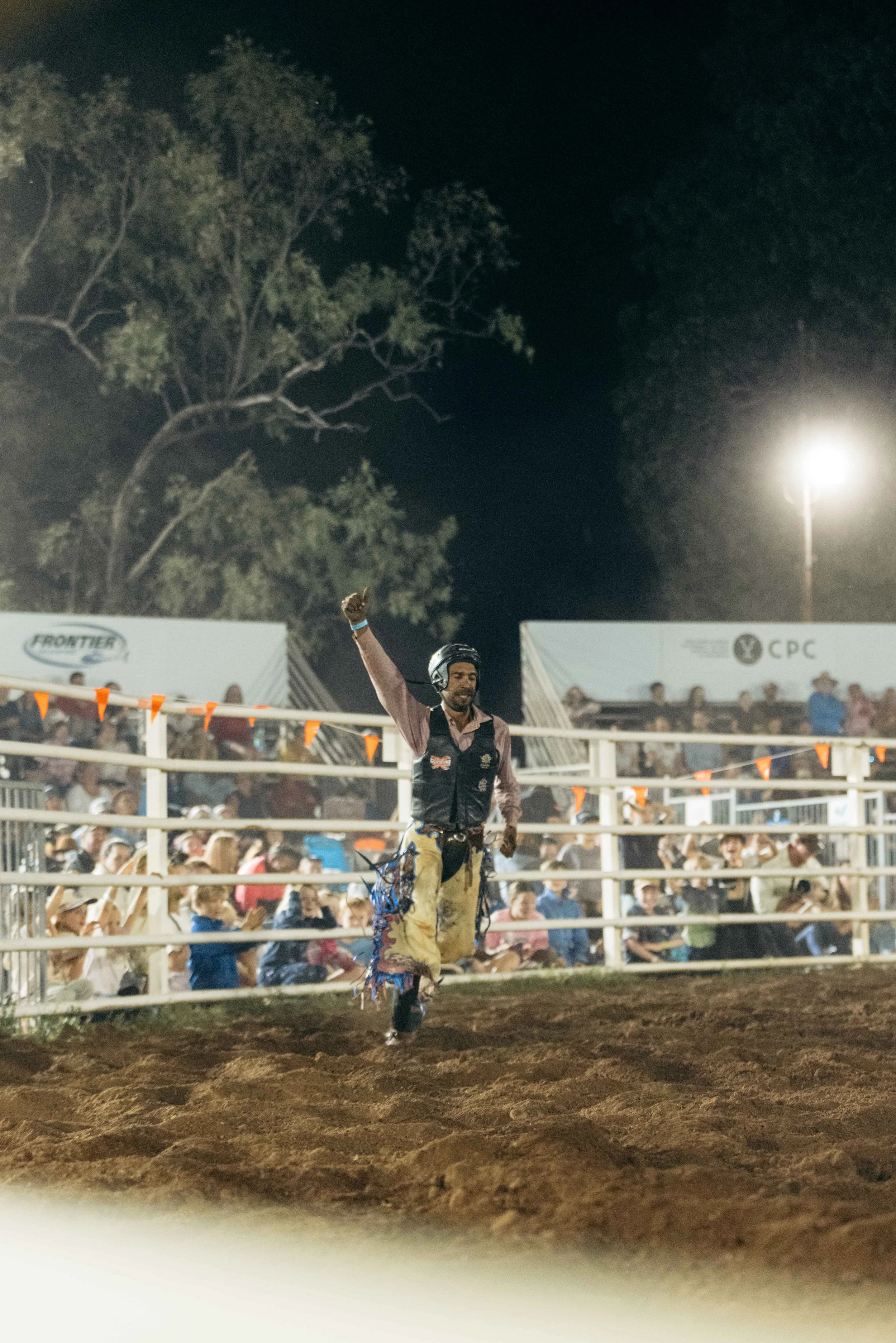 Rodeo -64-64.jpg
