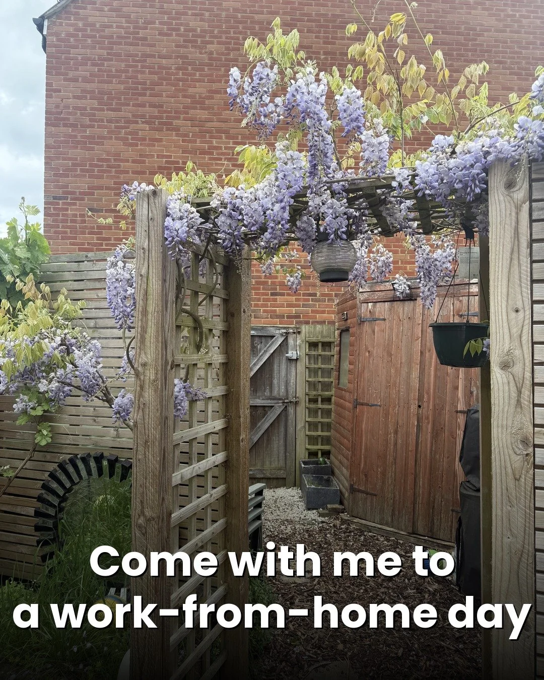 🏡 A day in the life of an HR consultant: Working from Home 🏡

Last week I shared what an on-site day looks like. Here's the other side. The four days a week I work from home, which is where most of my actual work happens.

It's a different rhythm. 