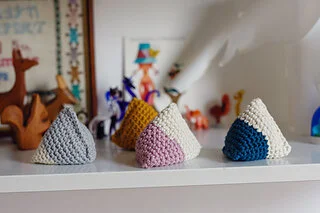 Mountain Juggling Balls (Issue 112, 2019)