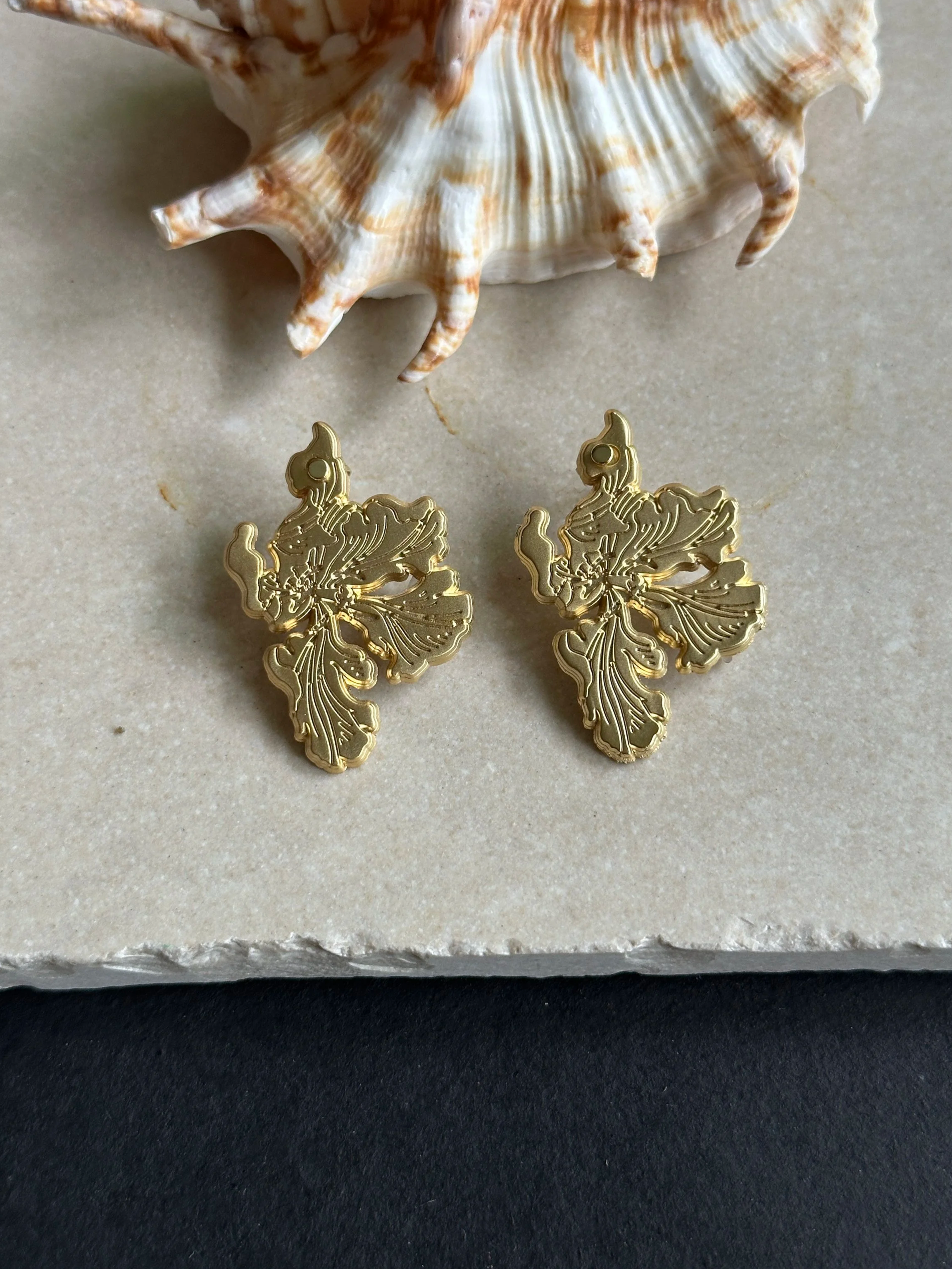Tulip Earrings