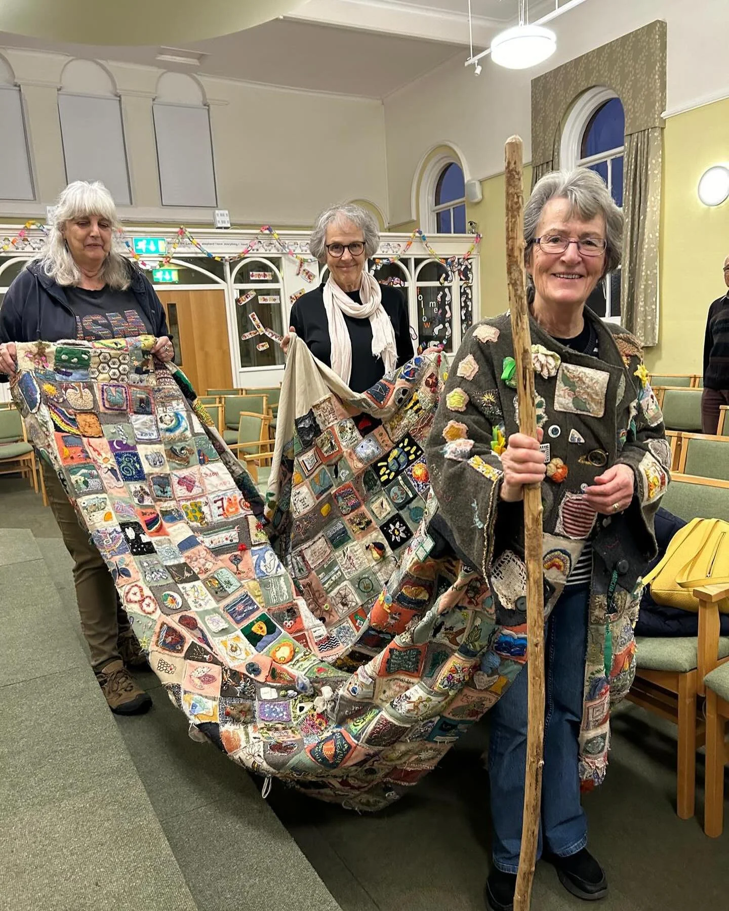 Meeting the lovely people of Keyworth on Friday evening at Keyworth Methodist Church. #coatofhopes #walk17 #keyworth