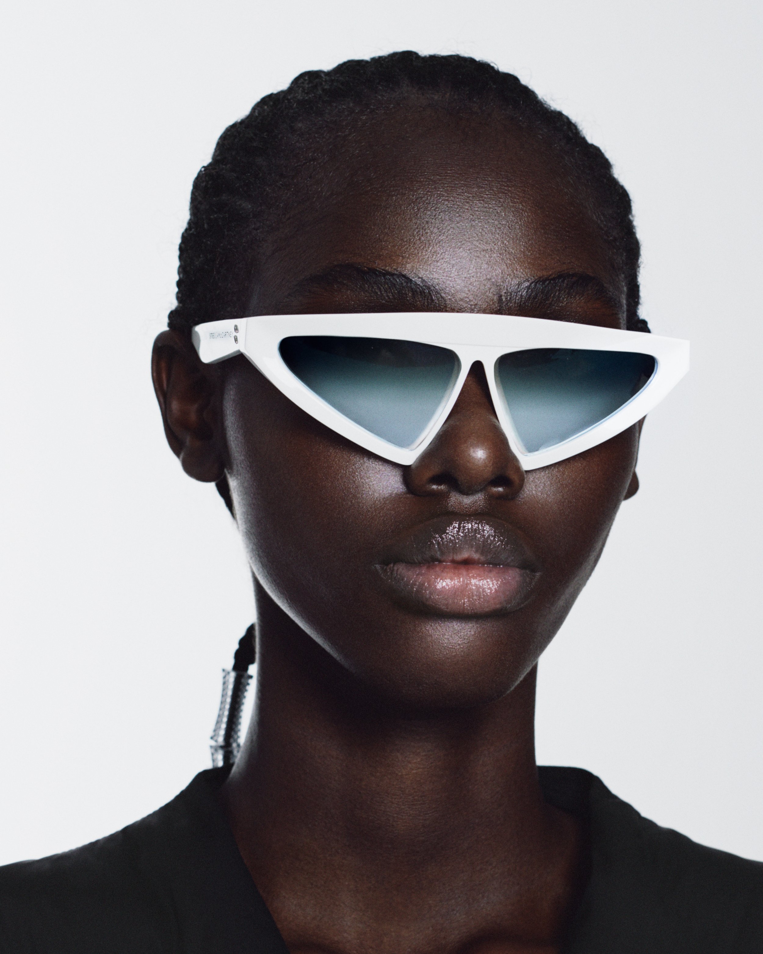 GLASS_MAGAZINE_1281.jpg