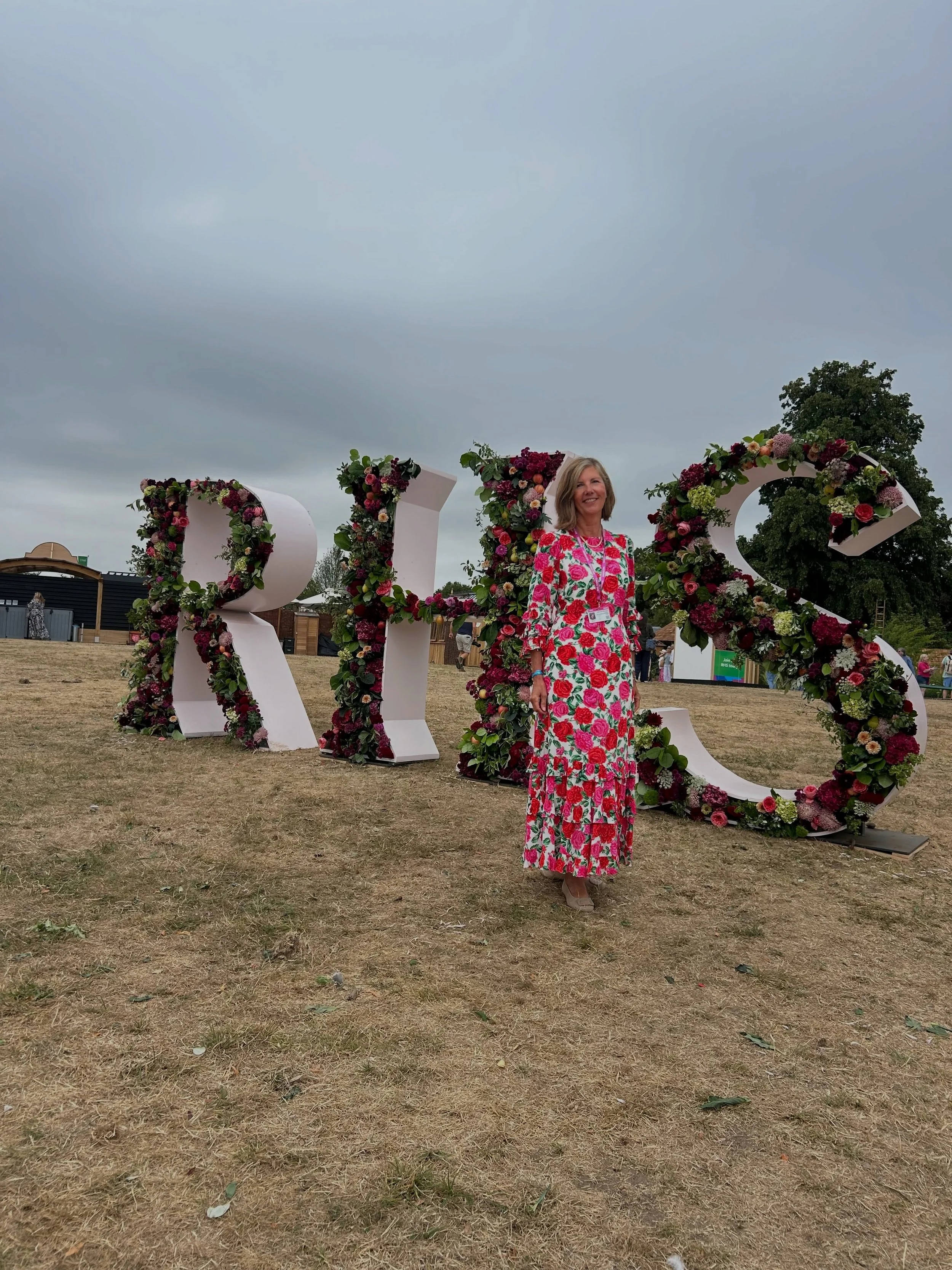 Finally getting around to sharing some of the highlights from a wonderful week at RHS Sandringham 🌸🥹 I couldn&rsquo;t be more grateful to the team at @jmc_garden_landscape_services for absolutely everything. And of course a big thank you to all my 
