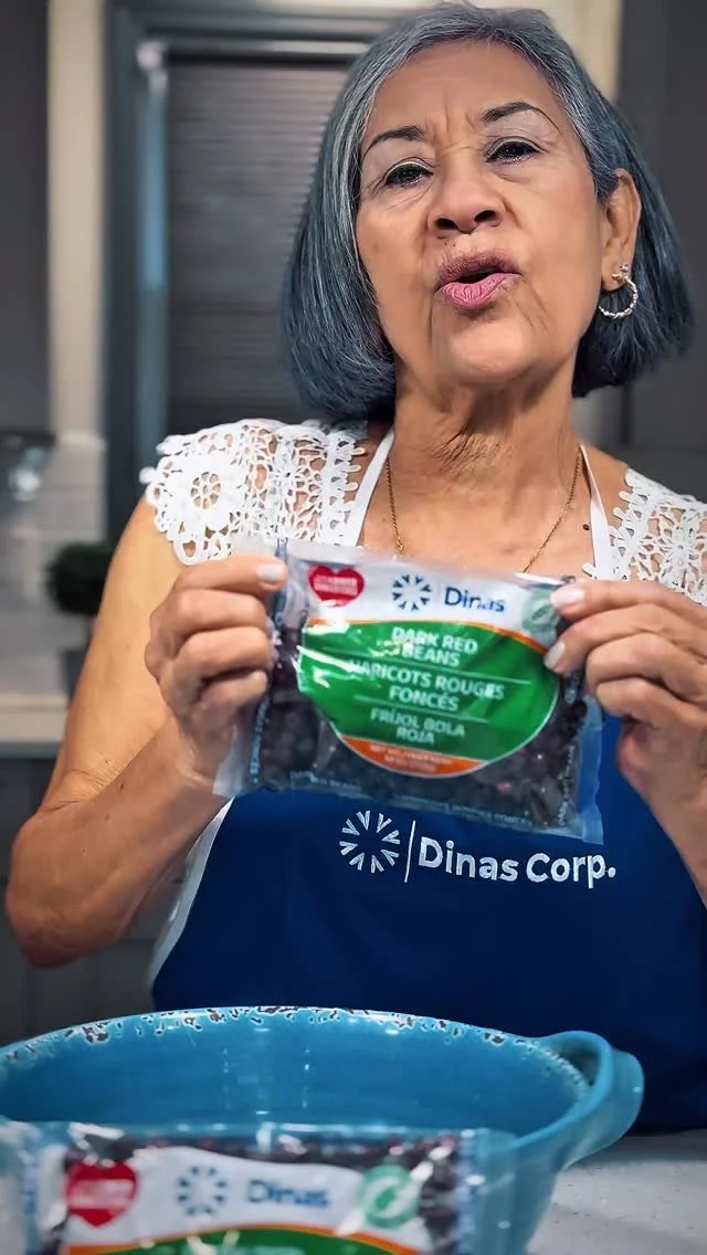 In Doña Luzma’s kitchen, tradition is always alive 🏡
With DINAS Beans, preparing a flavorful dish takes just minutes. This is how Colombia tastes! 🇨🇴
#DINASBeans #DINASFlavors #MadeWithDINAS #TasteColombia