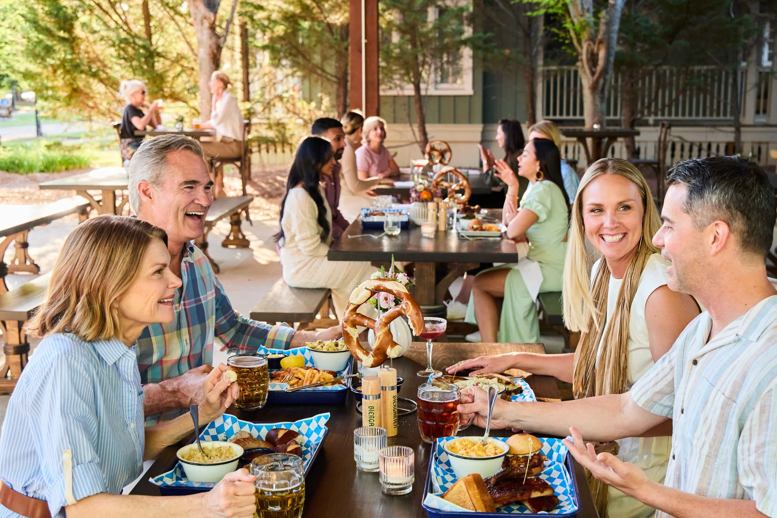 Family - Biergarten_Hero (17).jpg