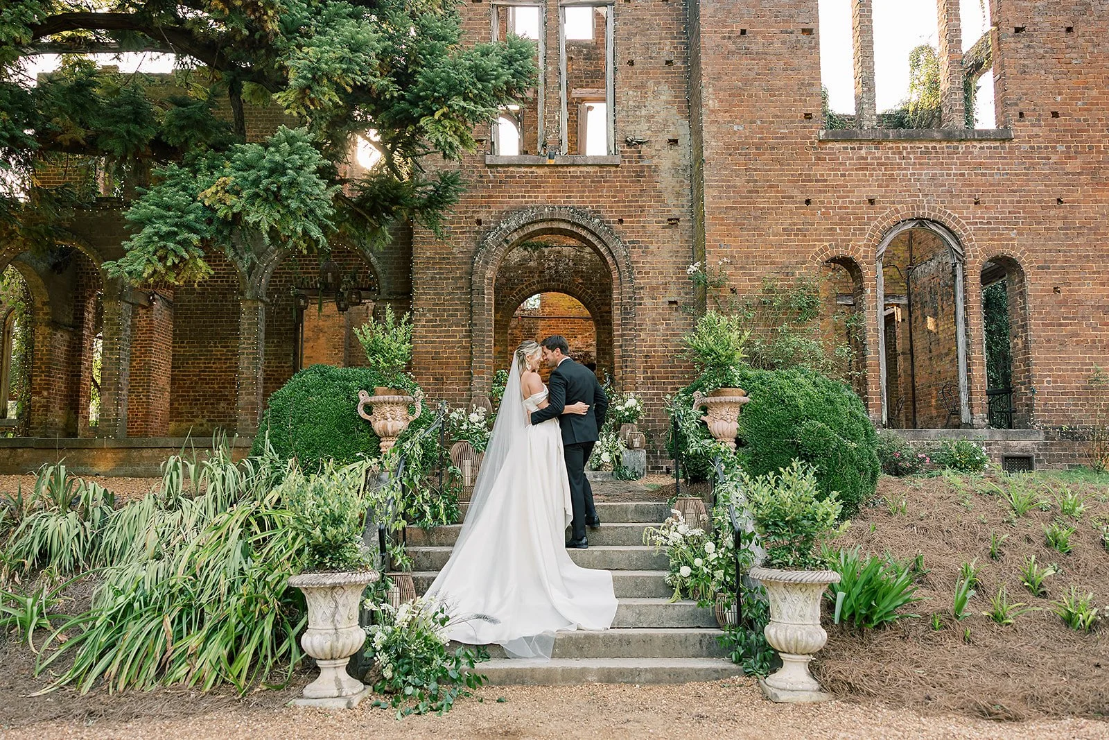 RINBRN_Barnsley Manor Wedding 10 (14).jpg