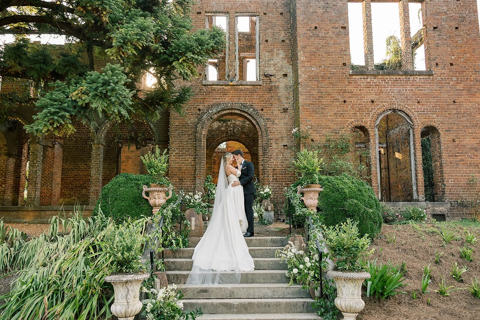 RINBRN_Barnsley Manor Wedding 10 (15).jpg