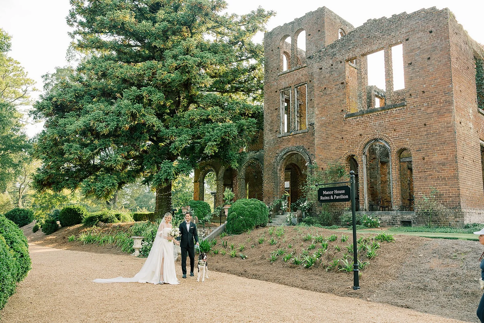 RINBRN_Barnsley Manor Wedding 10 (10).jpg