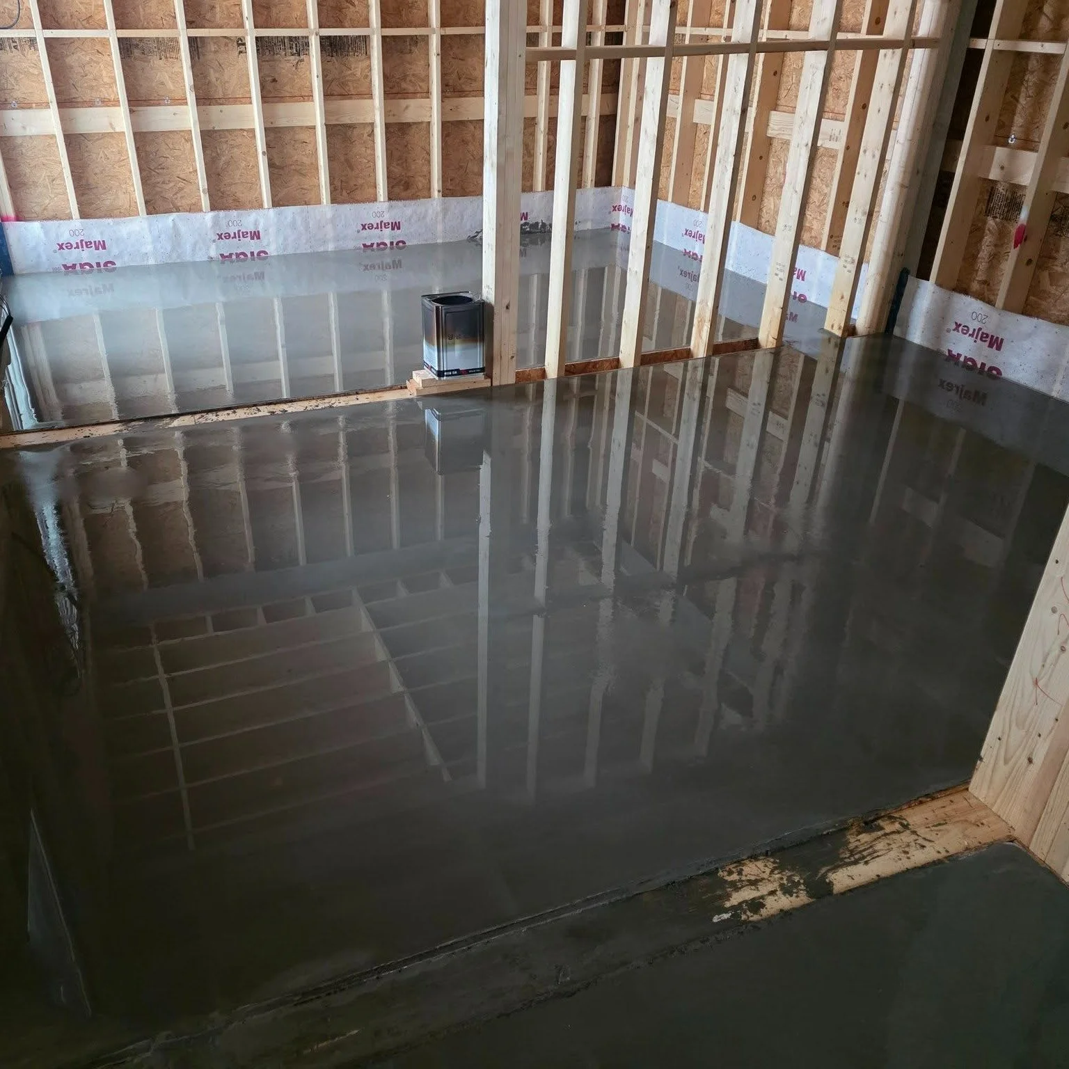 춘천 사암리 신축 현장 - 방통 시공

#방통공사 #설비시공 
#패시브하우스 #전원주택 #단독주택
#집짓기 #시공문의 #시공상담
#건축사사무소아홉칸_설계
#빌드앤픽스_시공 #buildnfix