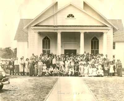 Davis First Baptist Church-homecoming circa 1940s.jpg