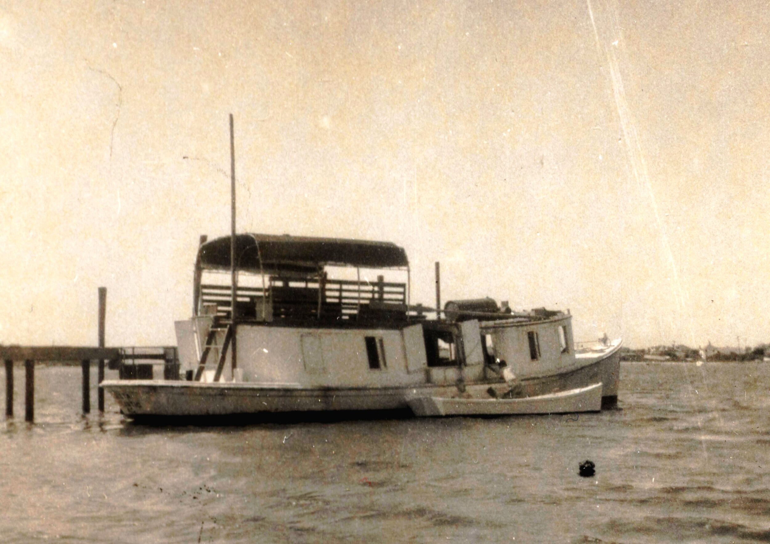 6f Mailboat Aleta 1 - croppedbrightened - CSWM collection.jpg