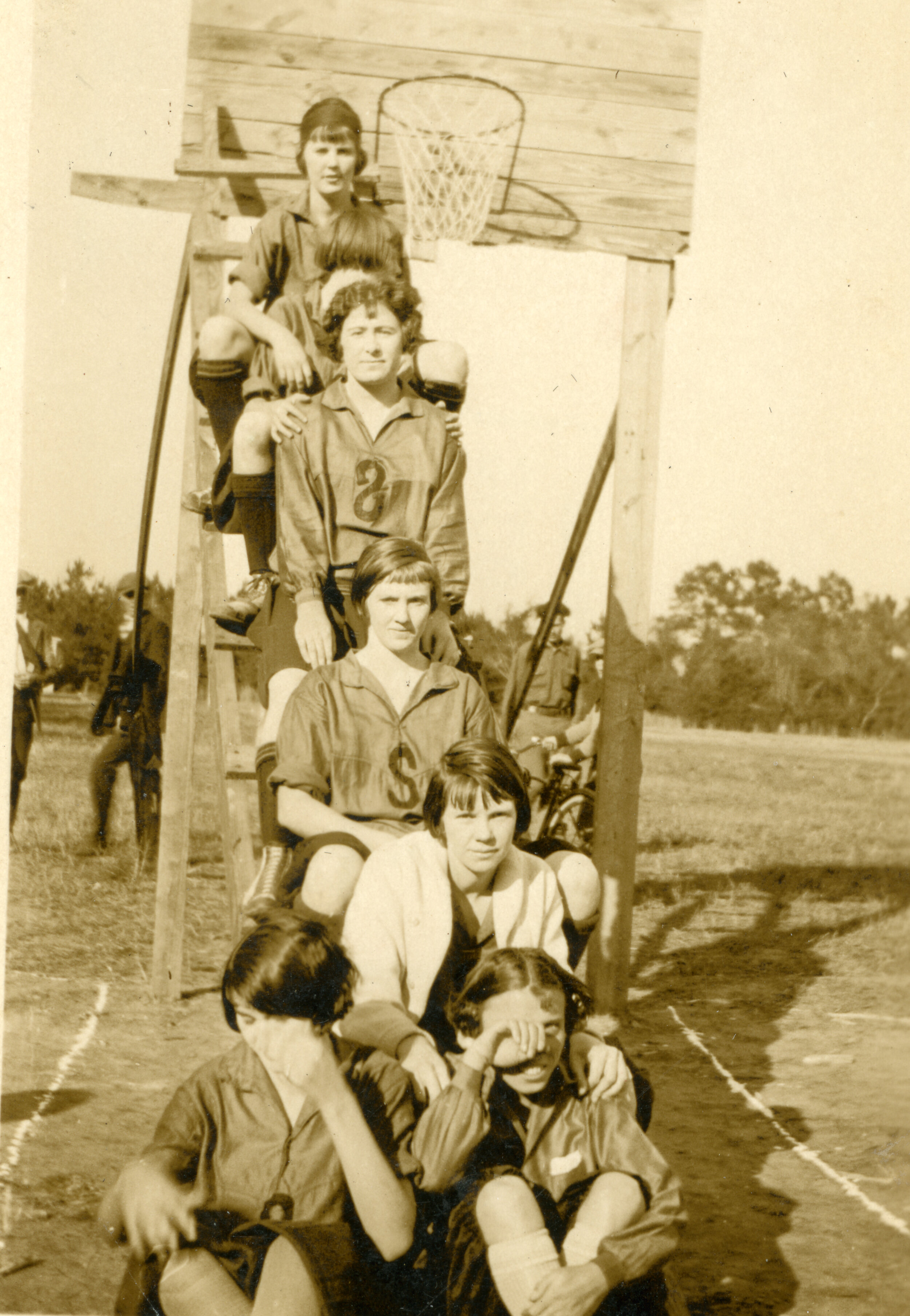 Straits High School basketball team 1919
