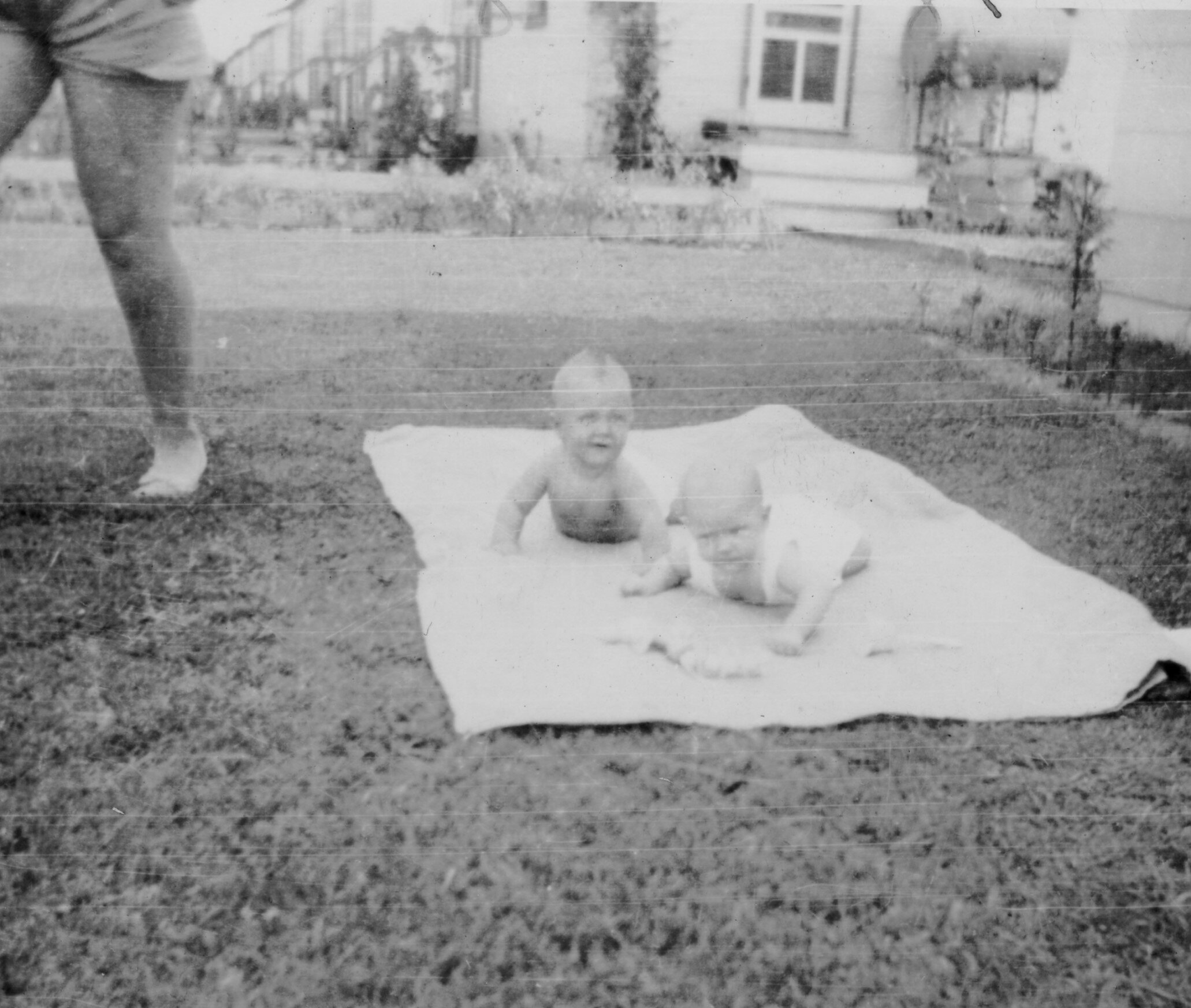 Patsy Chadwick, 3 months old (daughter of Donald and Anne Chadwick) and Kinny (a friend of the family)