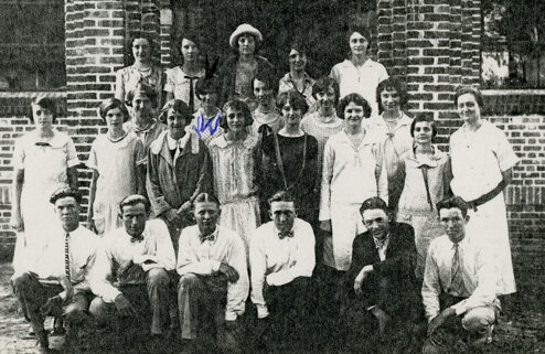Smyrna Consolidated School--Fannie Chadwick (V by head) and Gerald Whitehurst bottom row right