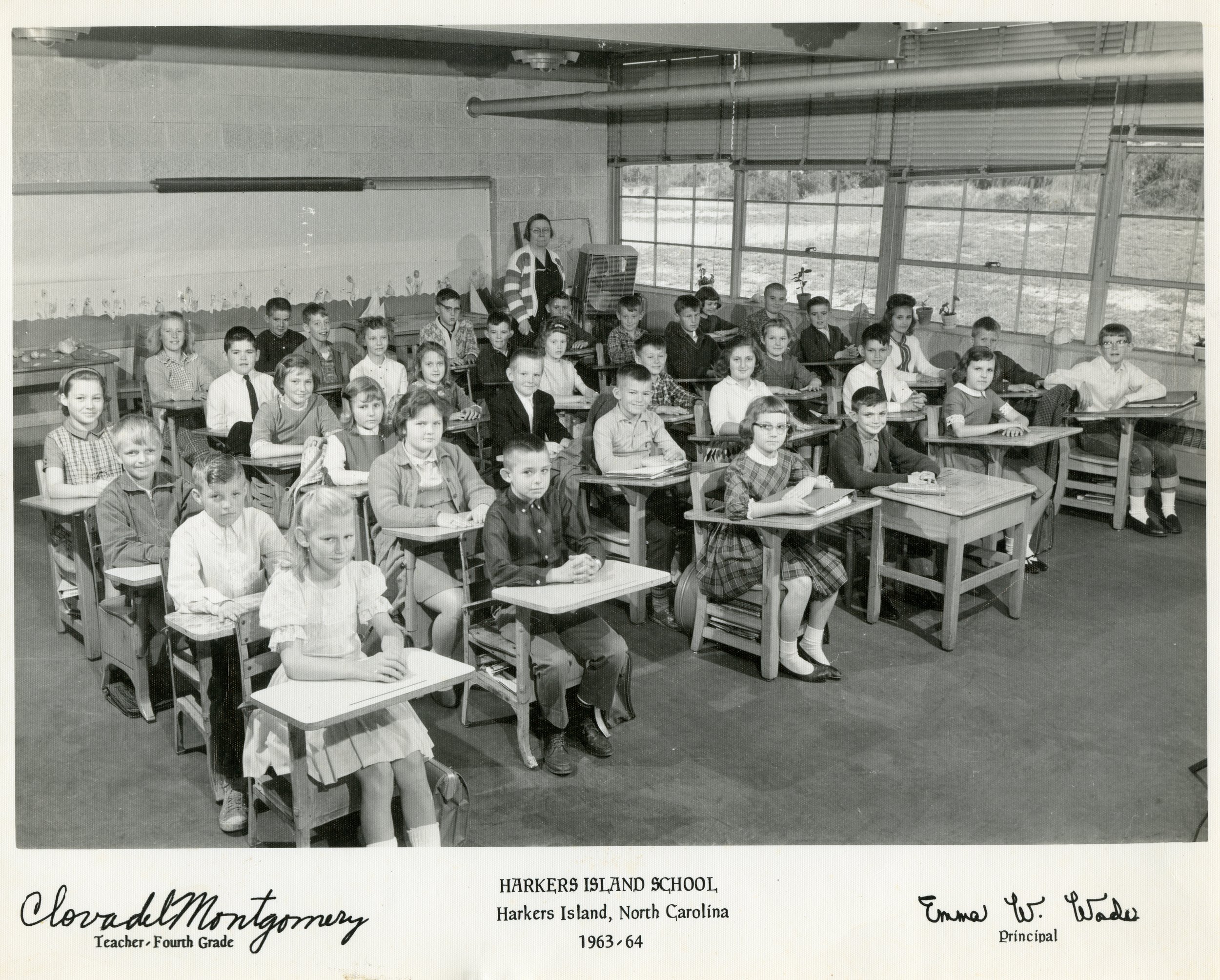 Harkers Island School 1963-64 4th Grade