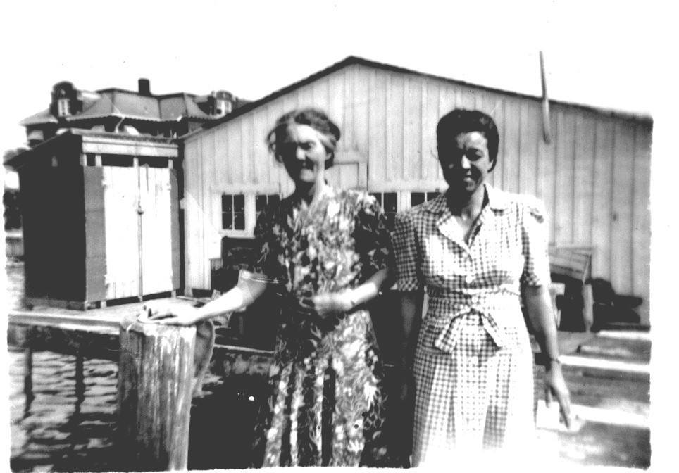 Nettie Lee Willis Parker and Annie Mae Parker Guthrie