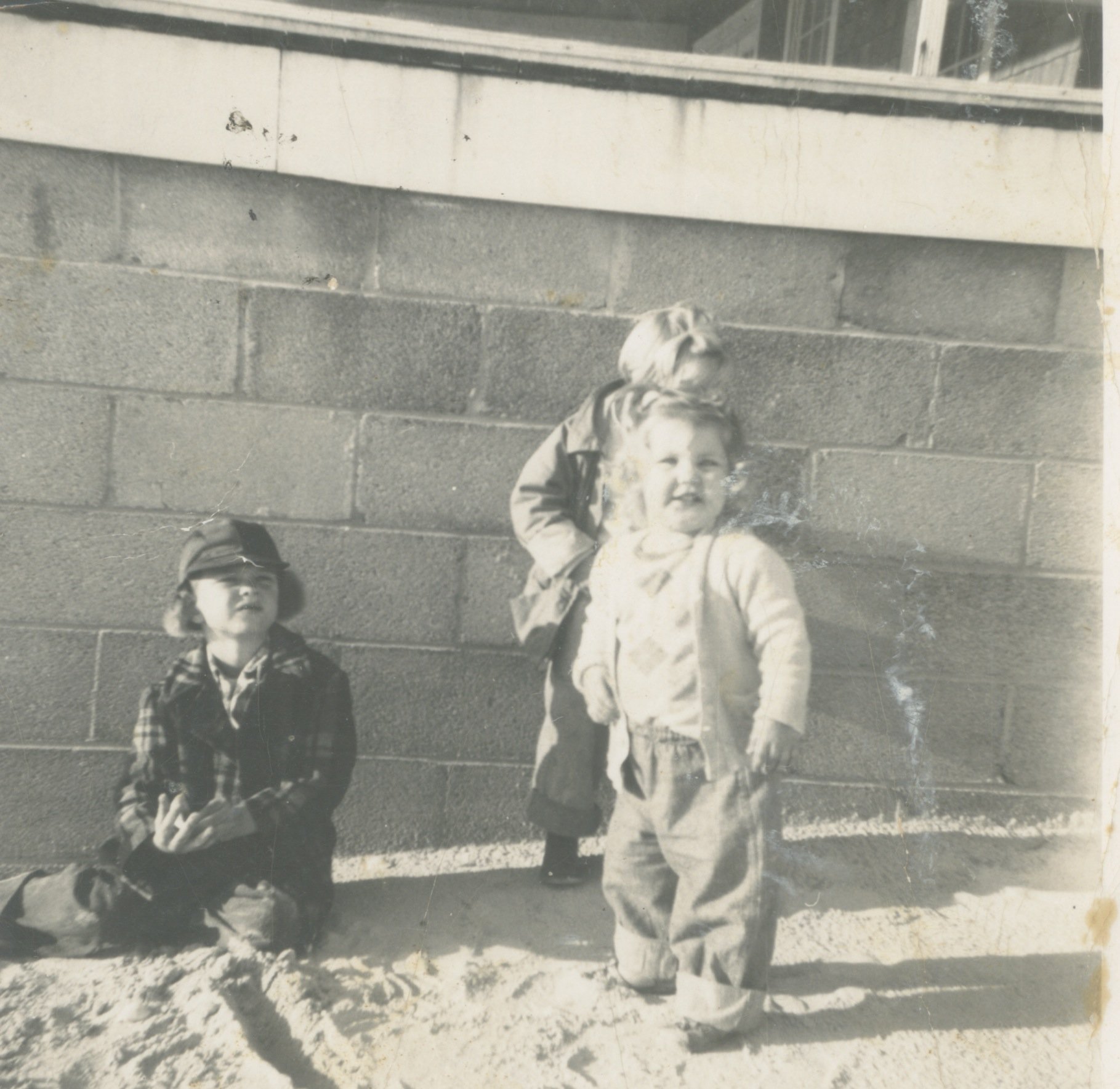 Bugsy, Debbie, and Julie Guthrie