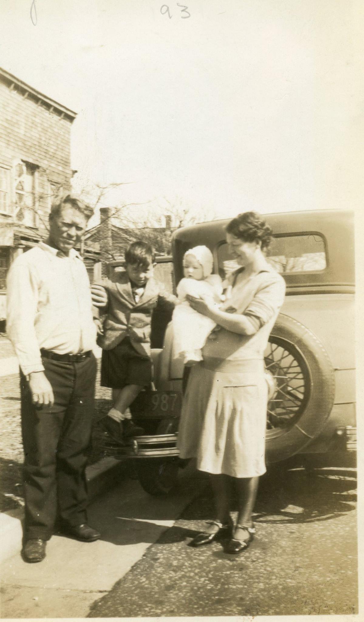 Agnew, Ray, Ruth, and Clara Guthrie ca1931