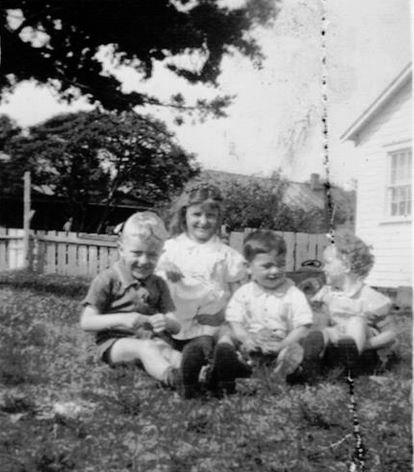 Norman Lewis, Jr, Varina O_Neal, David Murrill, Patricia Lewis ca 1944