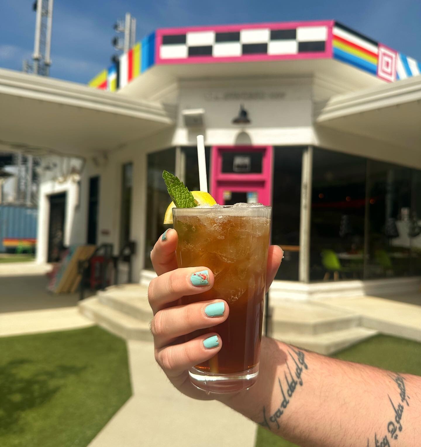 It&rsquo;s a beautiful day!! Come try our new Patio Pounder! 

Iced Tea, Lemon, Mint, and Saltwater Grapefruit Rum.. It&rsquo;s refreshing!! 

@saltwaterwoody #patiopounder #covingtonky #mainstrassevillage #mainstrasse