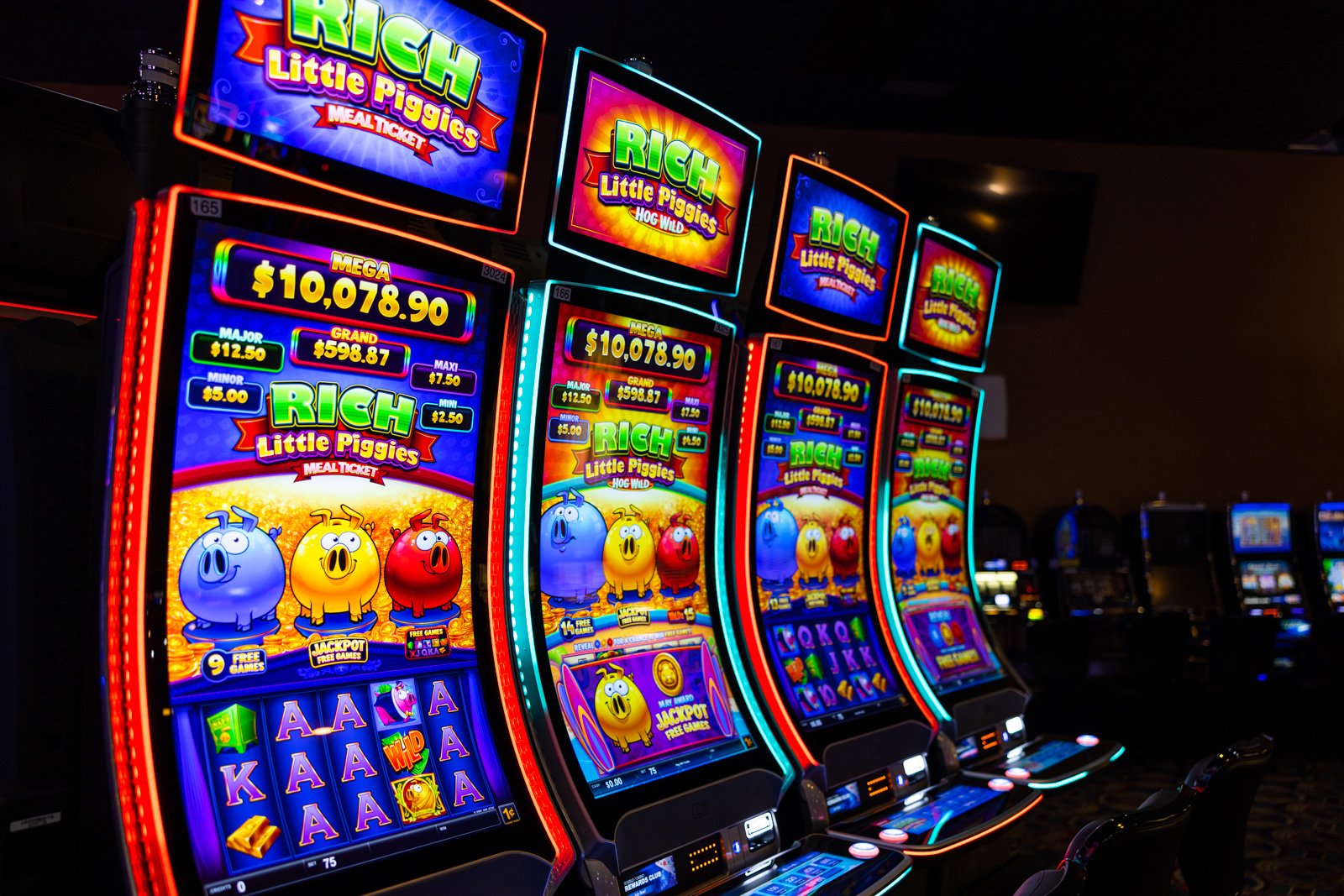 rosebud-casino-gaming-floor-slot-machines-near-valentine-nebraska-5.jpg