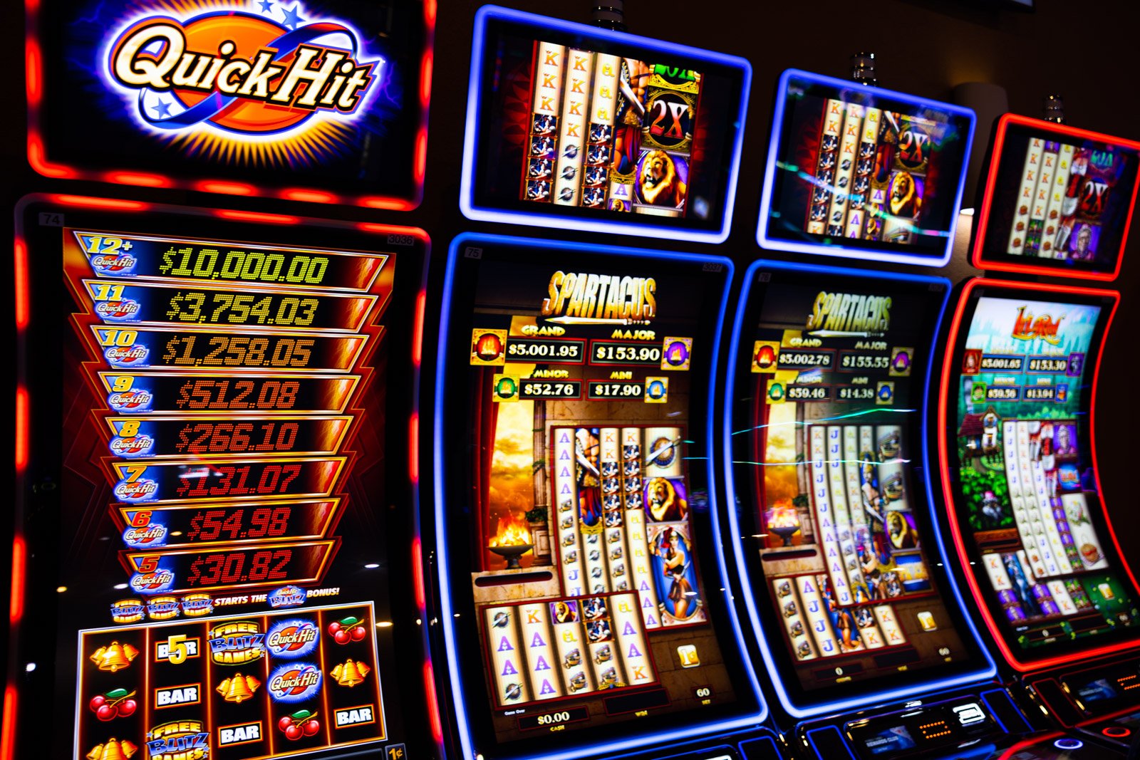 rosebud-casino-gaming-floor-slot-machines-near-valentine-nebraska-12.jpg