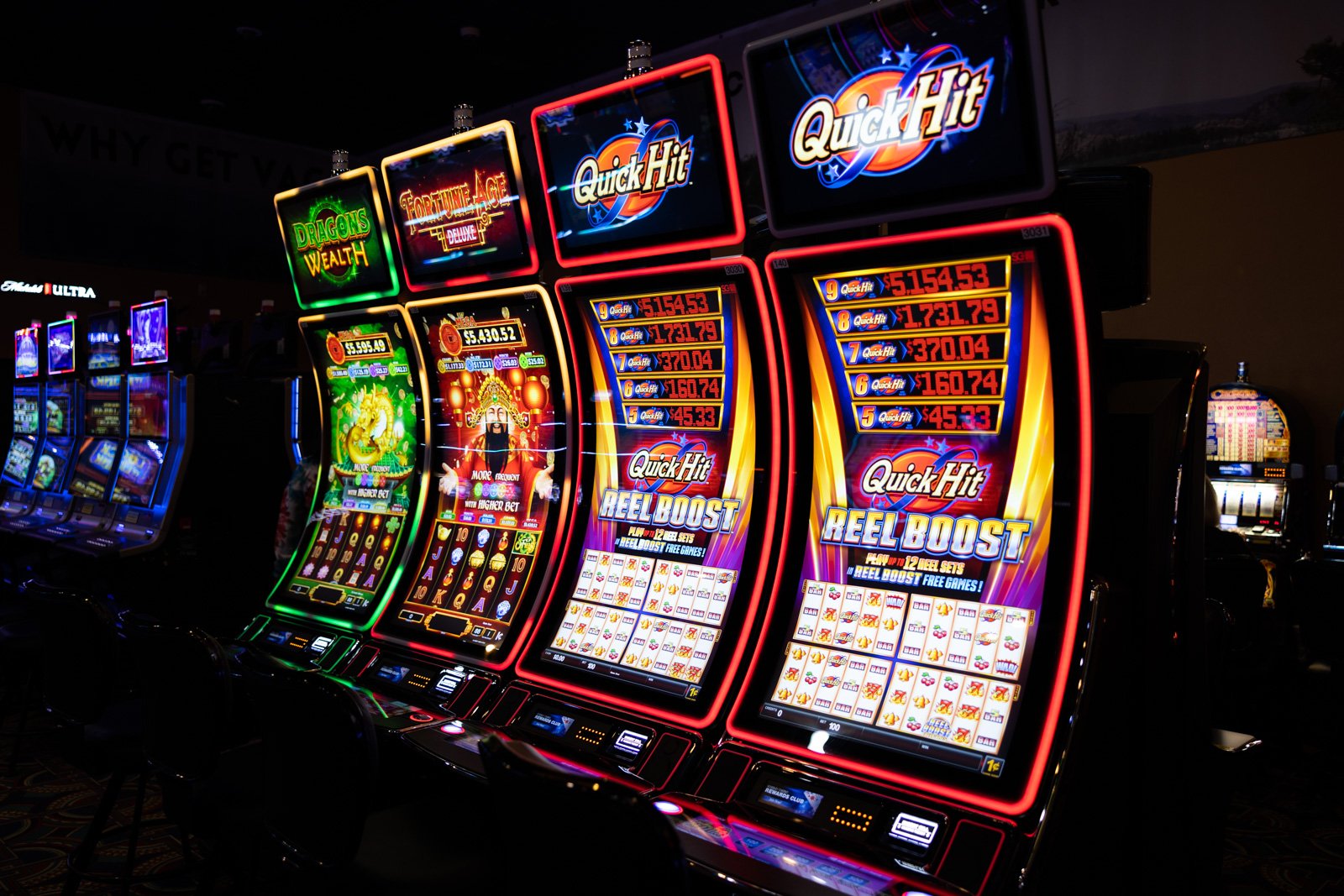 rosebud-casino-gaming-floor-slot-machines-near-valentine-nebraska-15.jpg