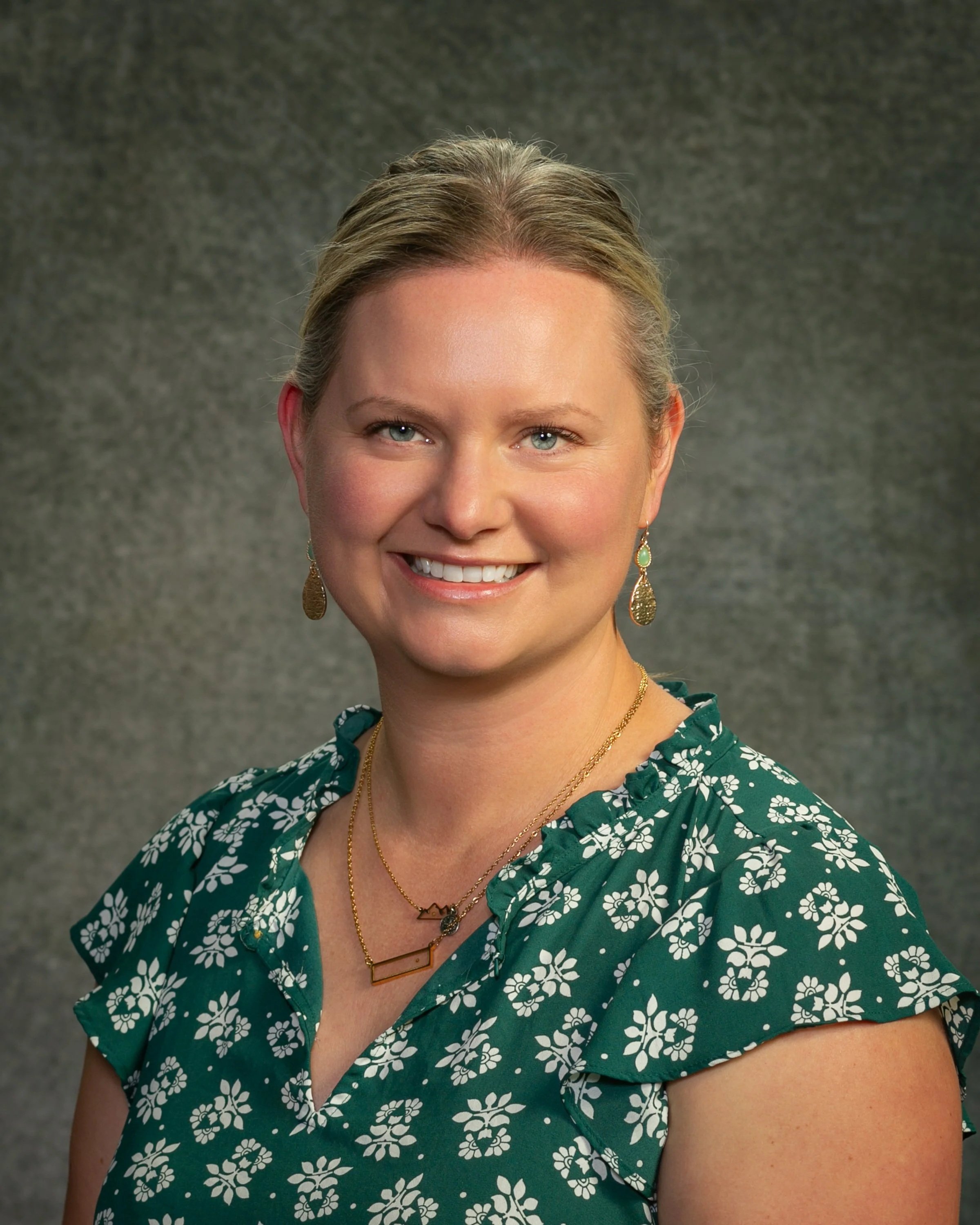 Melissa Urick Headshot | Veritas Academy