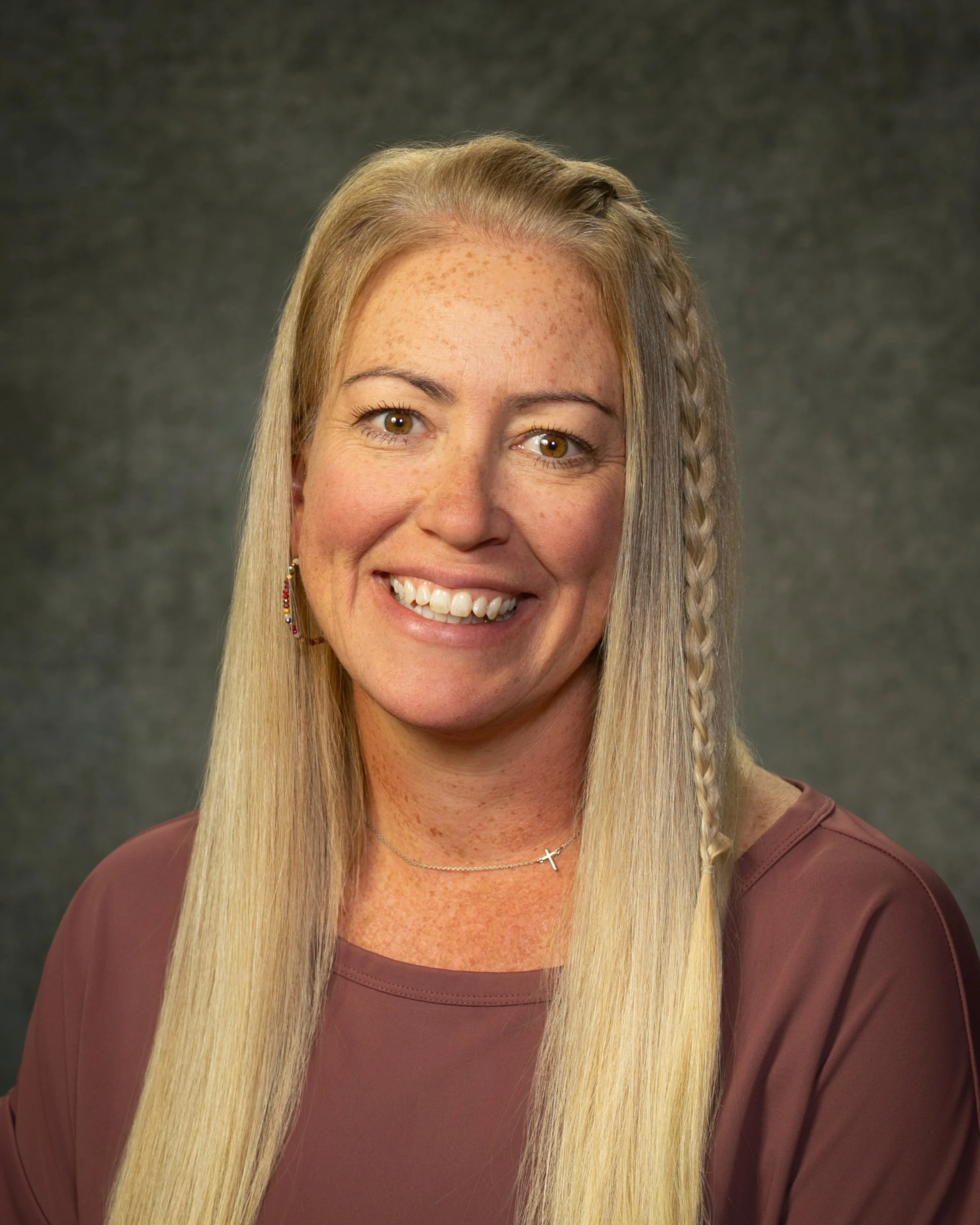 Cristy Hoffert Headshot | Veritas Academy