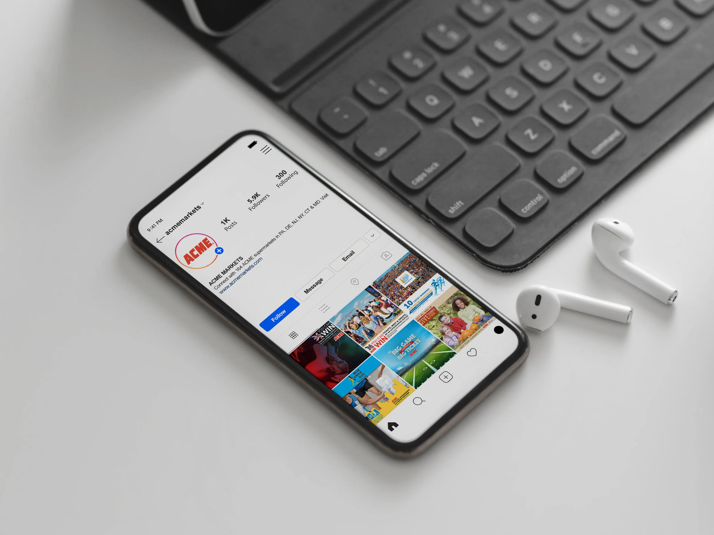 ACME Ad : Instagram Grid