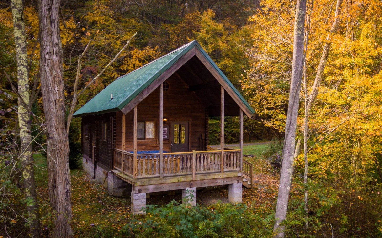 ACE-Adventure-Adventure-Resort-West-Virginia-Cabin-Rentals-Log-Cottage-1.jpg