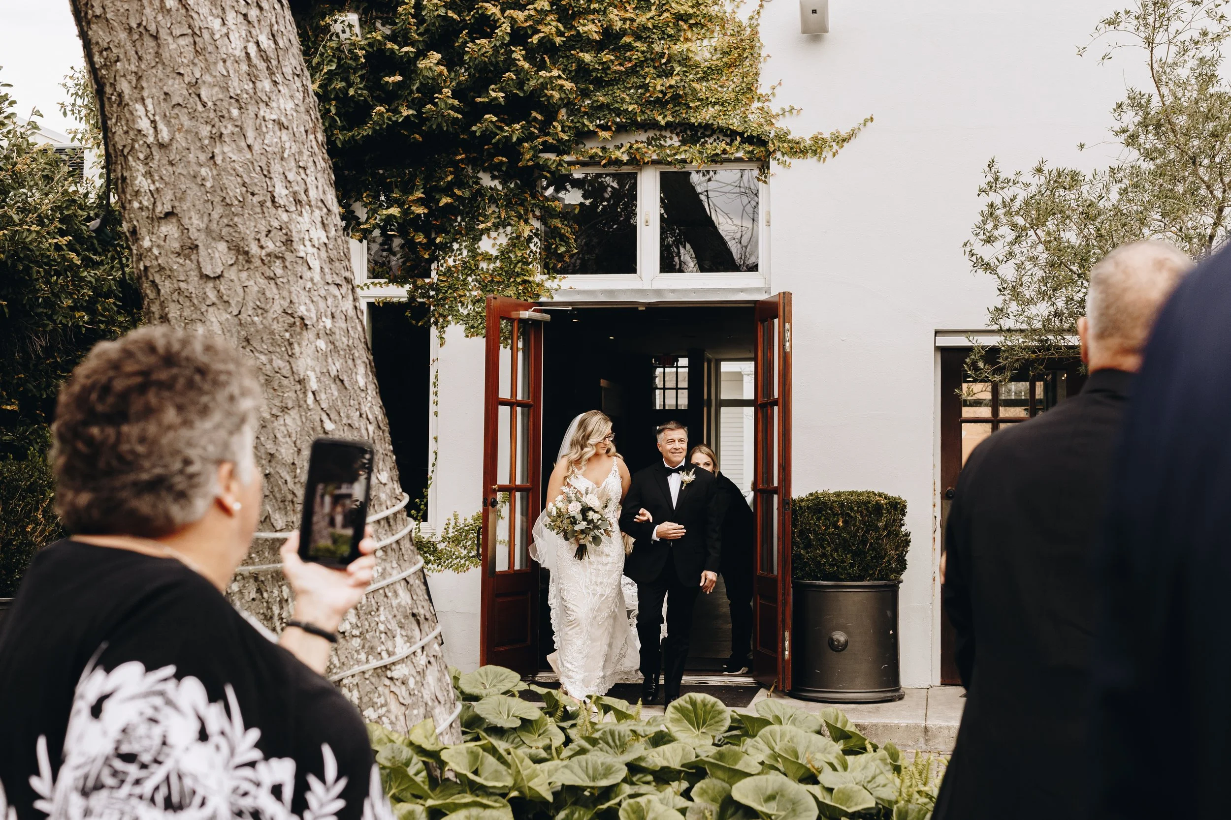 Laura + David's Wedding
Package type: Month of Coordination
March 2022 - Pensacola, Florida
Photo by: Sydney Marie Co.